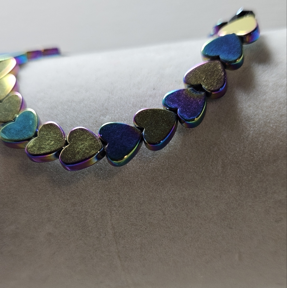 Heart-Shaped Hematite Beaded Stretch Bracelet HANDMADE NWOT - Picture 3 of 7